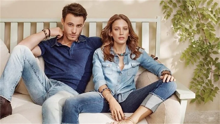 Kerem Bürsin, Serenay Sarıkaya'ya gönderme mi yapıyor?