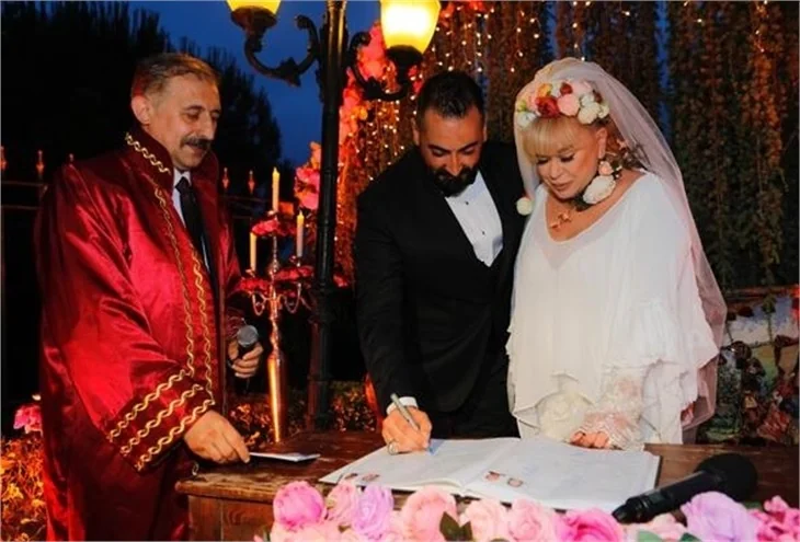Flaş iddia! Zerrin Özer'in evlendiği Murat Akıncı dolandırıcı çıktı!