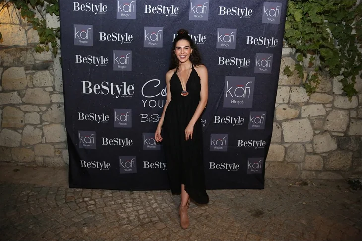 Ebru Şahin de sezonu açtı!