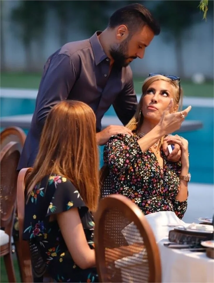 Buse Varol'dan eşi Alişan'a sürpriz doğum günü partisi!