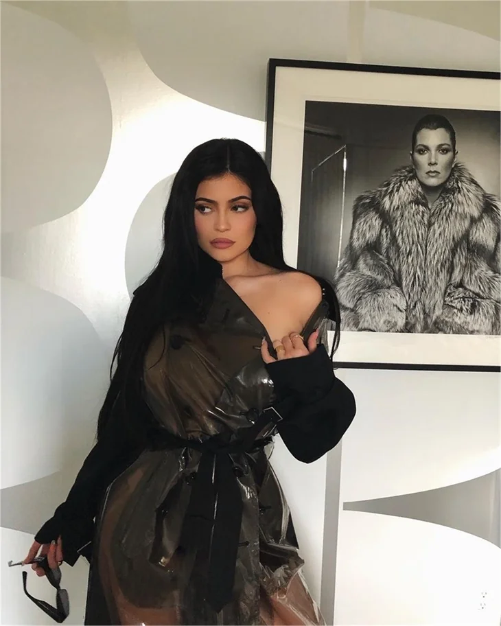Kylie Jenner makyajsız haliyle şoke etti!