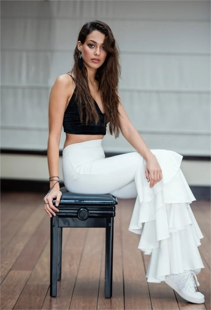 Dilan Çiçek Deniz, Hollywood yolunda!
