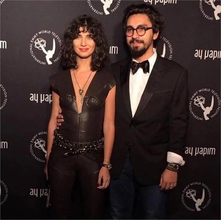 Tuba Büyüküstün ile Umut Evirgen uçakta kavga mı etti! Şoke eden iddia!