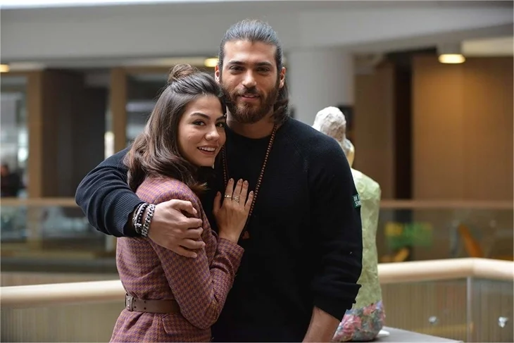 Demet Özdemir ile Can Yaman'ın ayrılık iddiasını güçlendiren detaylar!