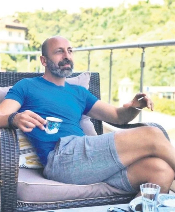 Mustafa Sandal'dan 10 gün önce ayrılan Melis Sütşurup, eski sevgilisine döndü!