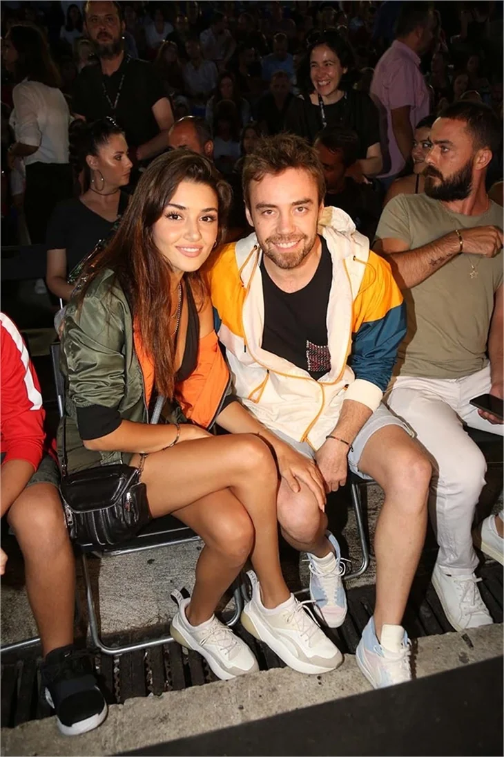 Hande Erçel-Murat Dalkılıç çiftinden sevenlerine müjde!