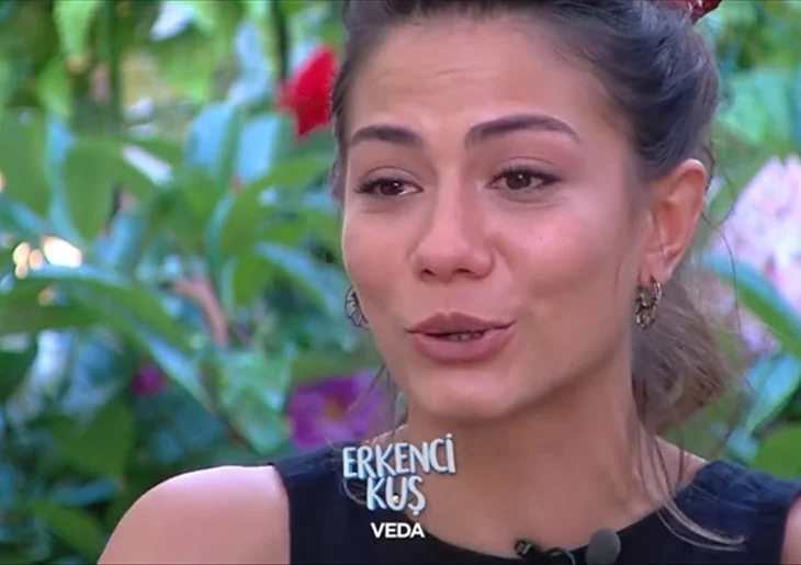 Demet Özdemir gözyaşlarını tutamadı!