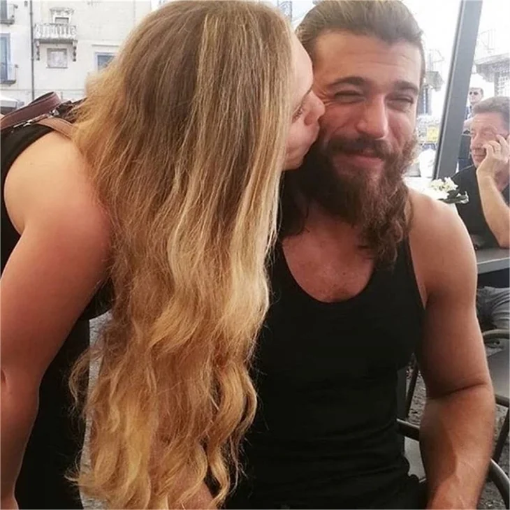 İtalya'da Can Yaman izdihamı!