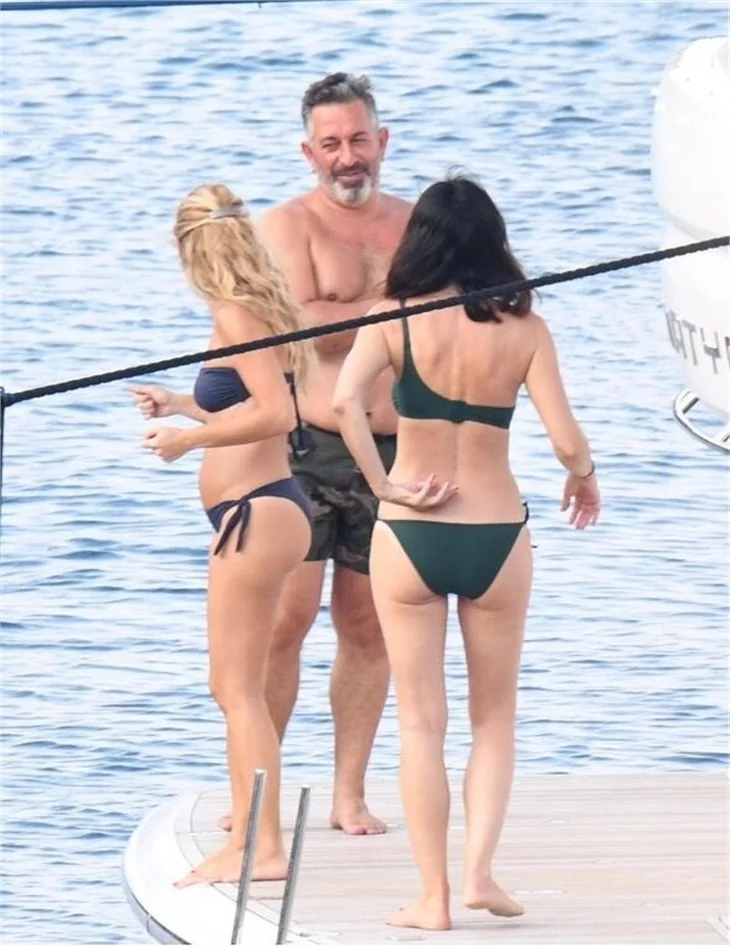 Cem Yılmaz ve Defne Samyeli'nin eğlenceli halleri!