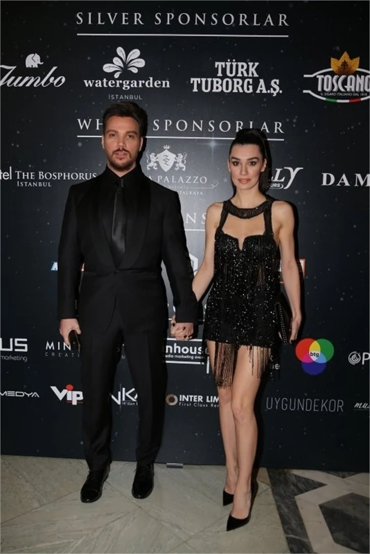 Burcu Kıratlı'dan şok hamle! Sinan Akçıl'ı takipten çıkardı!