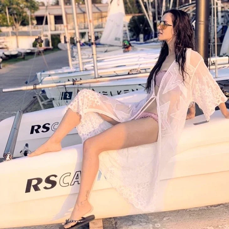 İrem Helvacıoğlu yine bikinili paylaştı!