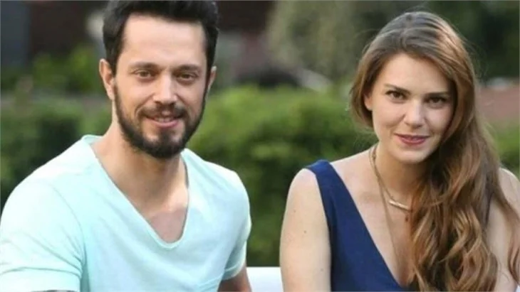 Aslı Enver'den muhabire haklı tepki: "Ben sormuyorum size ne oluyor?"