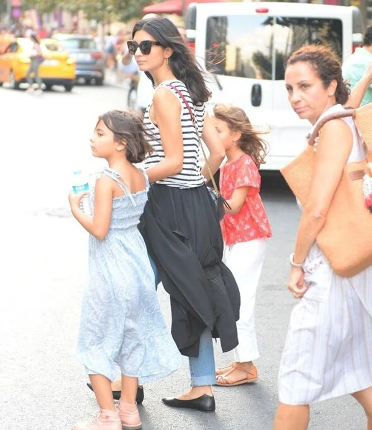 Tuba Büyüküstün geri döndü!