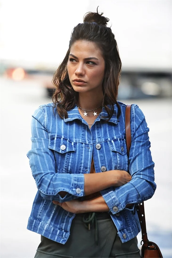 Demet Özdemir sevgilisi Twitter'ı salladı!