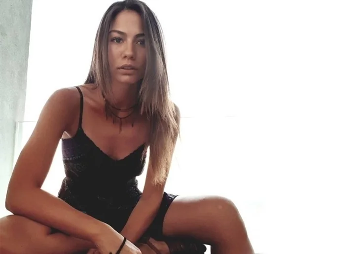 Demet Özdemir sevgilisi Twitter'ı salladı!