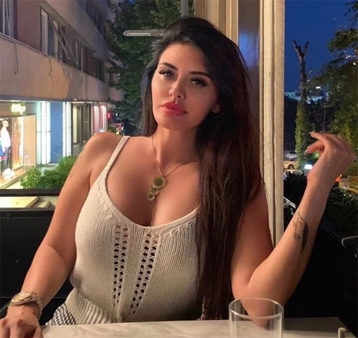 Ortalığı karıştıracak itiraf: "Can Yaman'a yürümedim, koştum!"