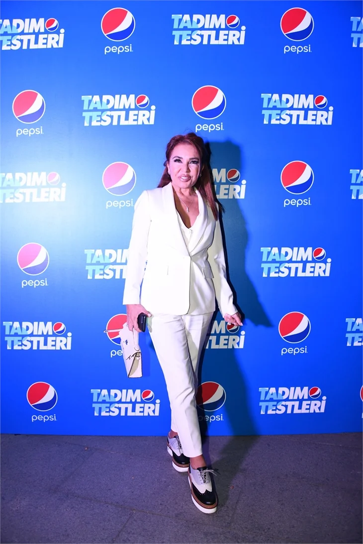 Yıldızlarla dolu parti!