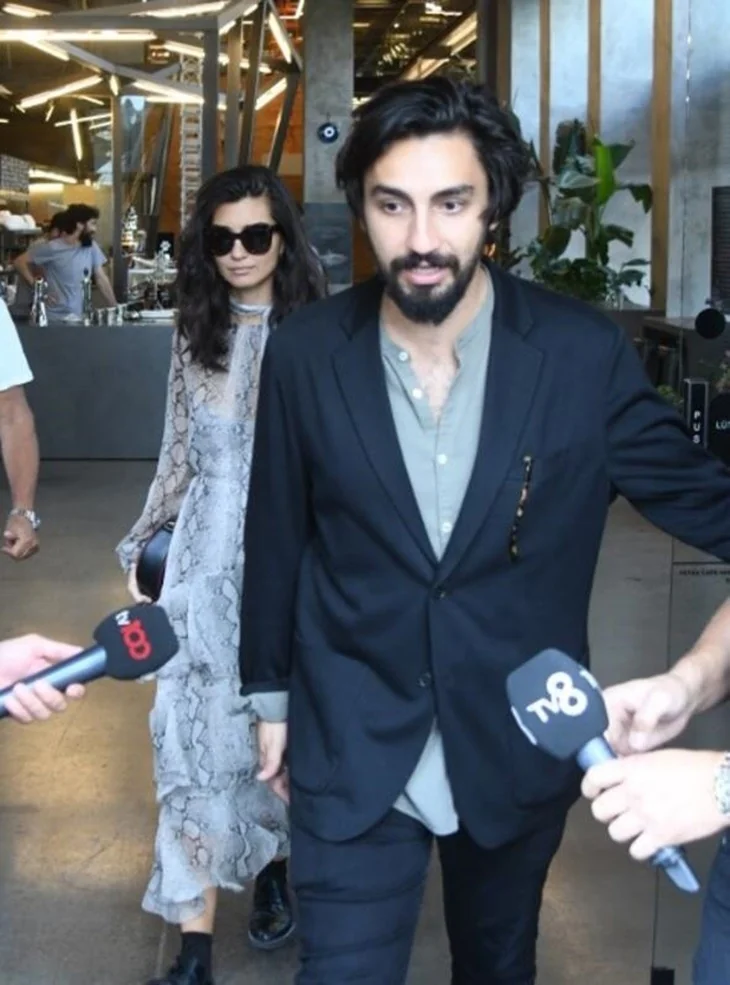 Tuba Büyüküstün ve Umut Evirgen ayrılmamış!