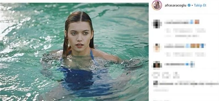 Doğal güzel Afra Saraçoğlu, denizde verdiği pozla büyüledi!