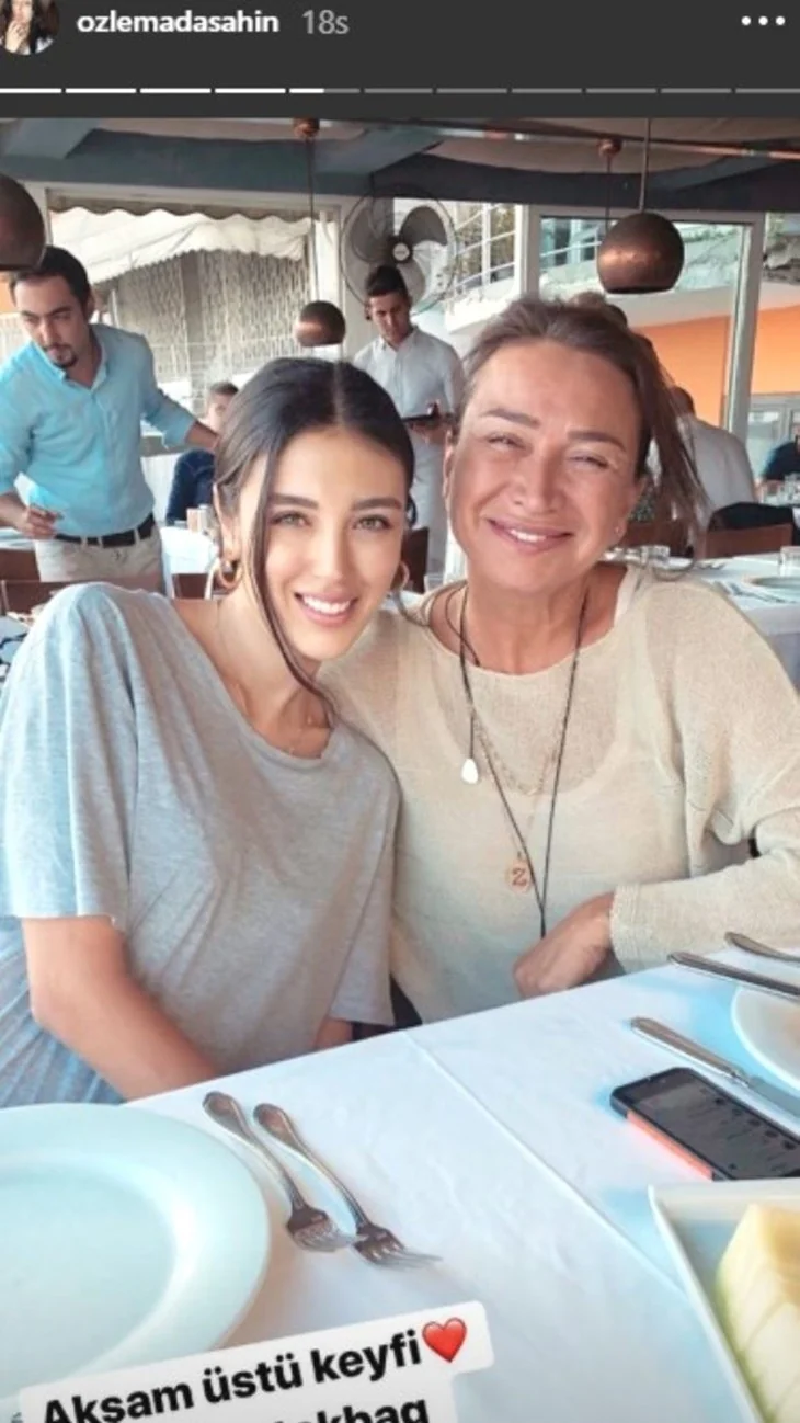 Arda Turan'a bir darbe de Demet Akbağ'dan!