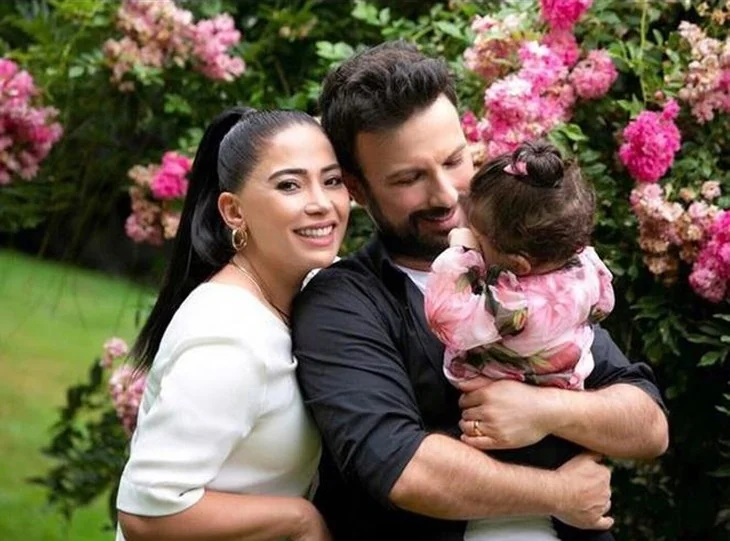 Tarkan kızı olmadan adım atmıyor!