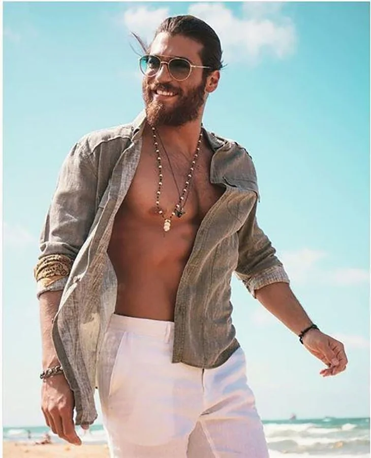 Can Yaman askerlik öncesi dünya turuna çıkıyor!