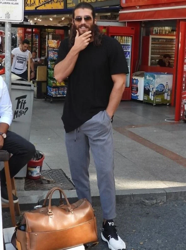 Can Yaman kimleri hedef aldı? "Kıskanç insanlar..."