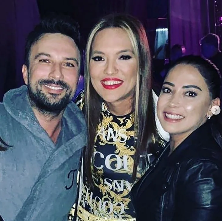 Demet Akalın, Tarkan konserinde neden ağladı?