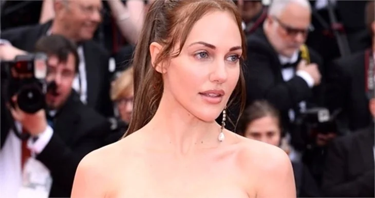 Meryem Uzerli New York dönüşü hastaneye kaldırıldı!