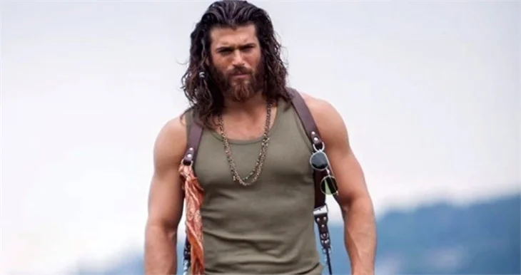 Can Yaman: "Demet Özdemir ile birlikte en uyumlu çiftiz!"