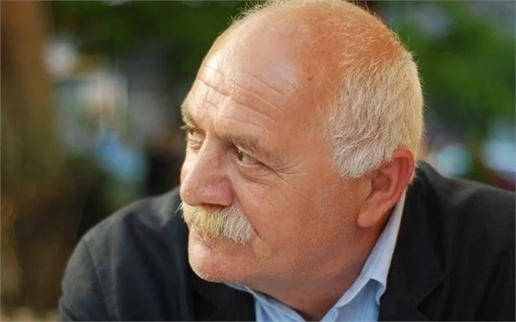 Ünlüler Tarık Ünlüoğlu'na böyle veda etti!