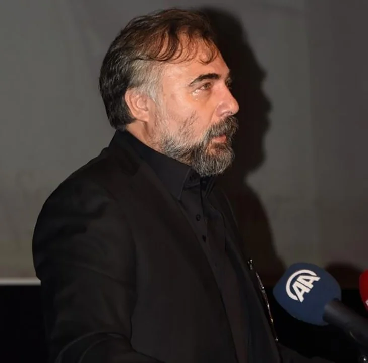 Tarık Ünlüoğlu'na veda! Gözyaşları sel oldu!