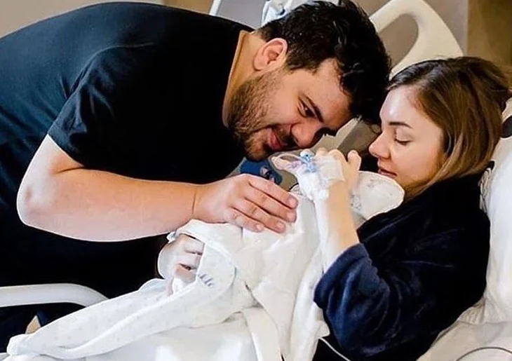 Eser Yenenler baba oldu!