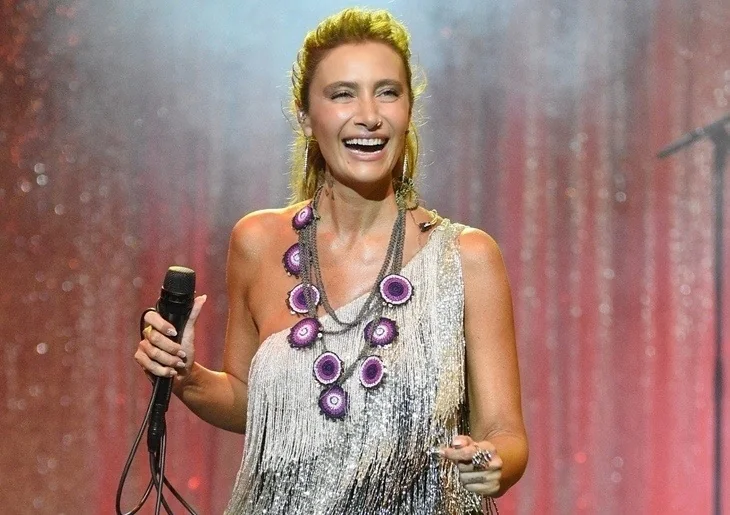 Sıla konserinde seyirci "ahey ahey" diye bağırınca...
