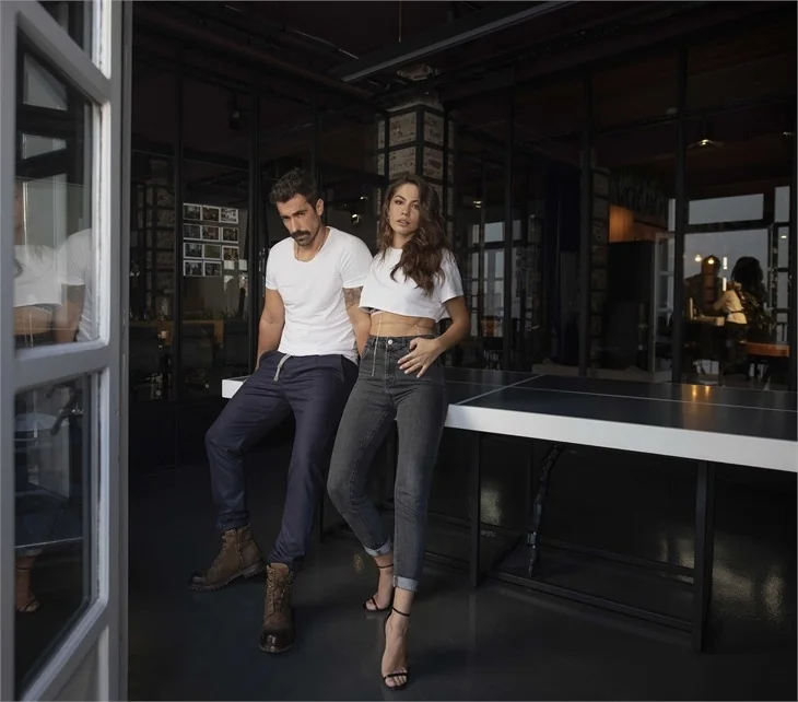 Demet Özdemir ve İbrahim Çelikkol'un dizisinden ilk fotoğraflar geldi!