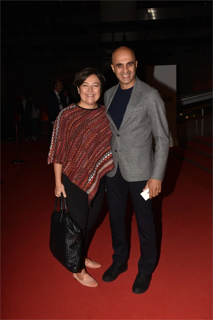 Cem Yılmaz'ın Karakomik Filmler'i gala yaptı!
