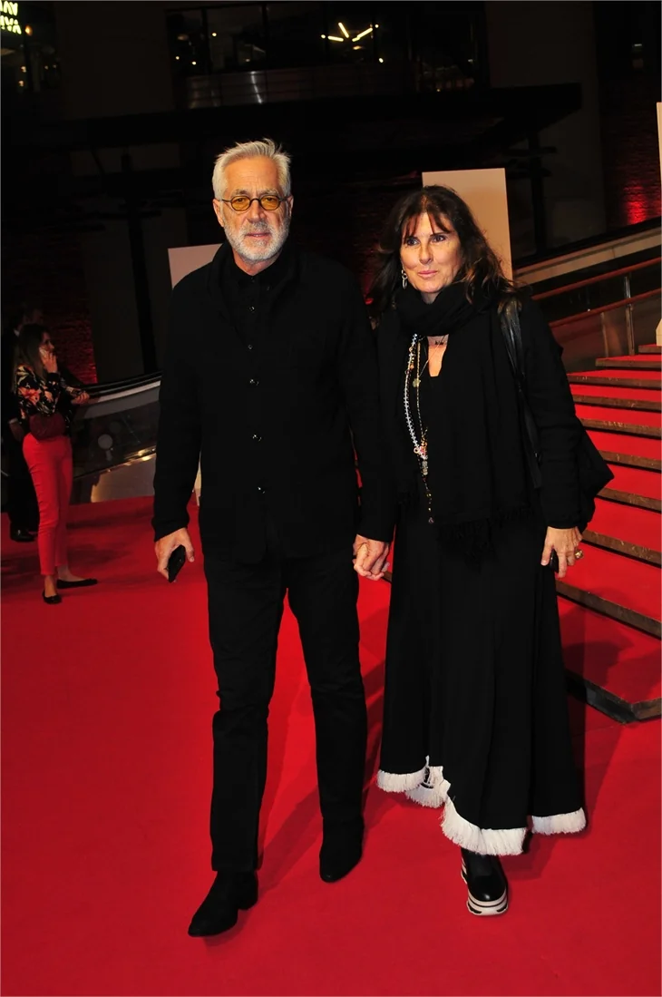 Cem Yılmaz'ın Karakomik Filmler'i gala yaptı!