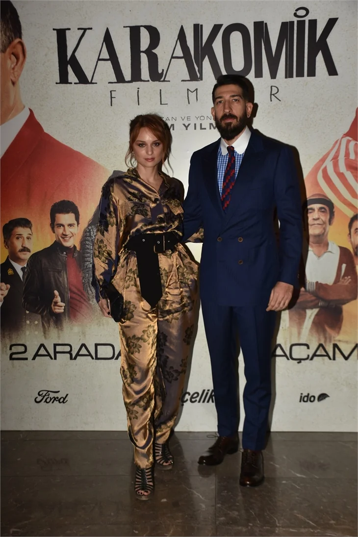 Cem Yılmaz'ın Karakomik Filmler'i gala yaptı!