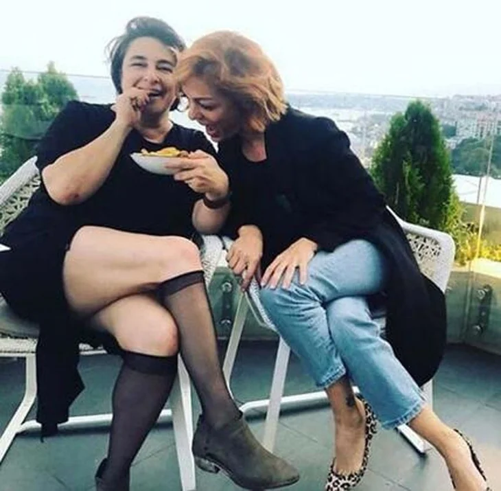'Mukaddes Yenge'den olay poz!