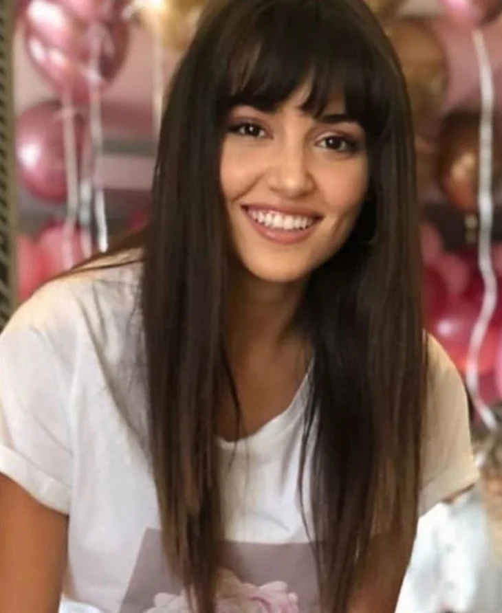 Hande Erçel'in ablası Gamze Erçel doğacak kızına annesinin adını verecek!