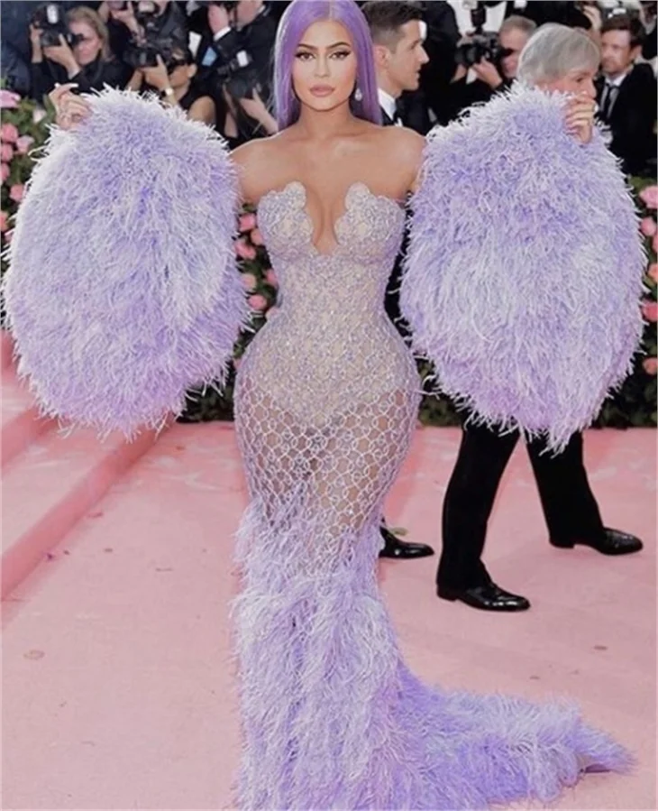 Kylie Jenner'dan cadılar bayramı sürprizi!
