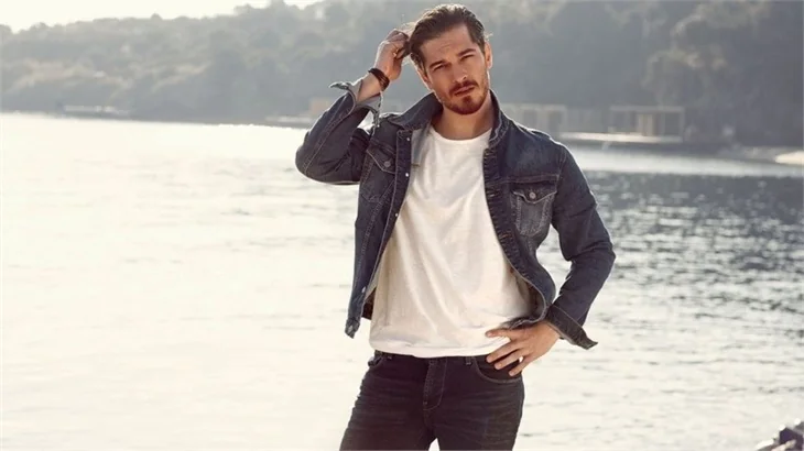Çağatay Ulusoy şimdi de o işe atılıyor!