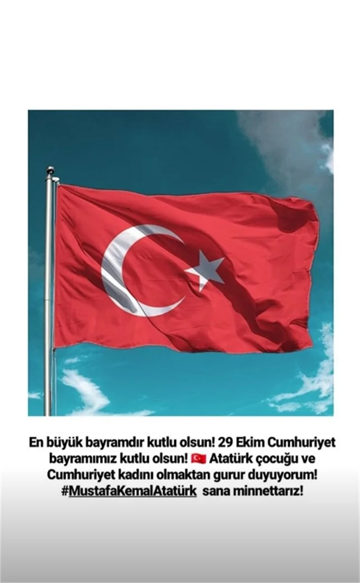 Ünlülerin 29 Ekim Cumhuriyet Bayramı paylaşımları!