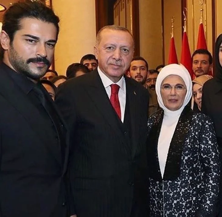 Kabul törenine ünlü isimler akın etti!