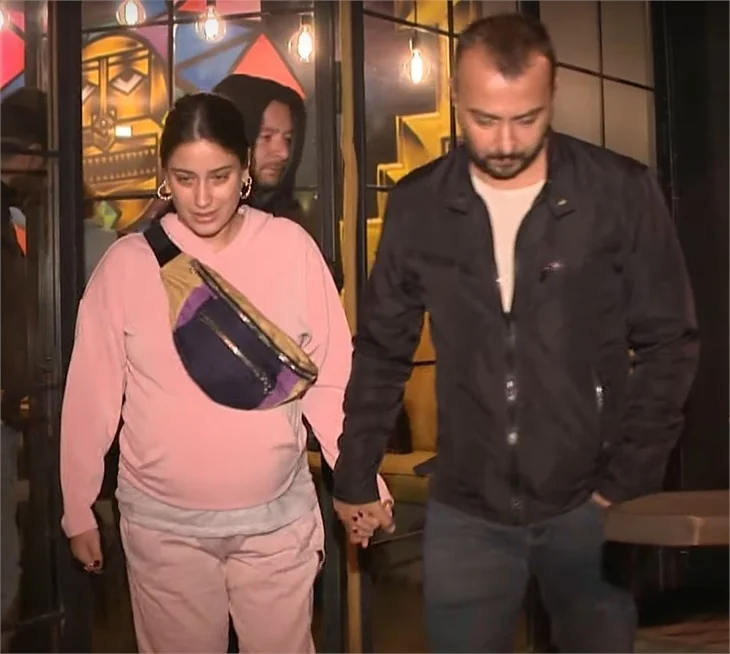 Hazal Kaya: "Sorulur mu öyle sorular?"