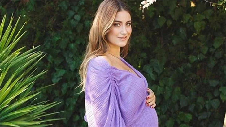 Hazal Kaya'dan yangın açıklaması!