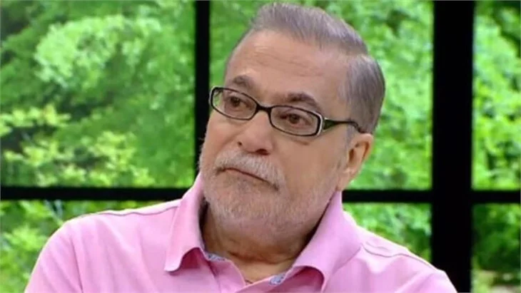Mehmet Ali Erbil tekrardan hastaneye kaldırıldı!