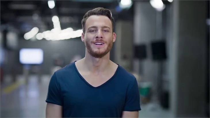 Kerem Bürsin "Evde buluşalım" diyince...