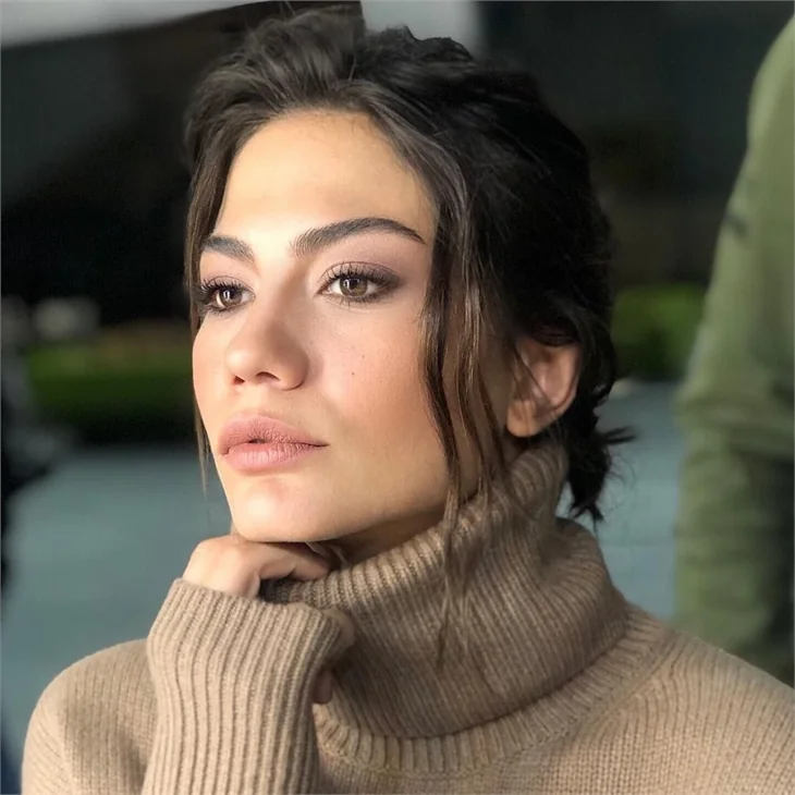 Demet Özdemir'den heyecanlandıran paylaşım!