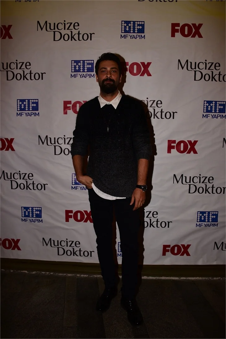 Mucize Doktor başarısını kutladı!